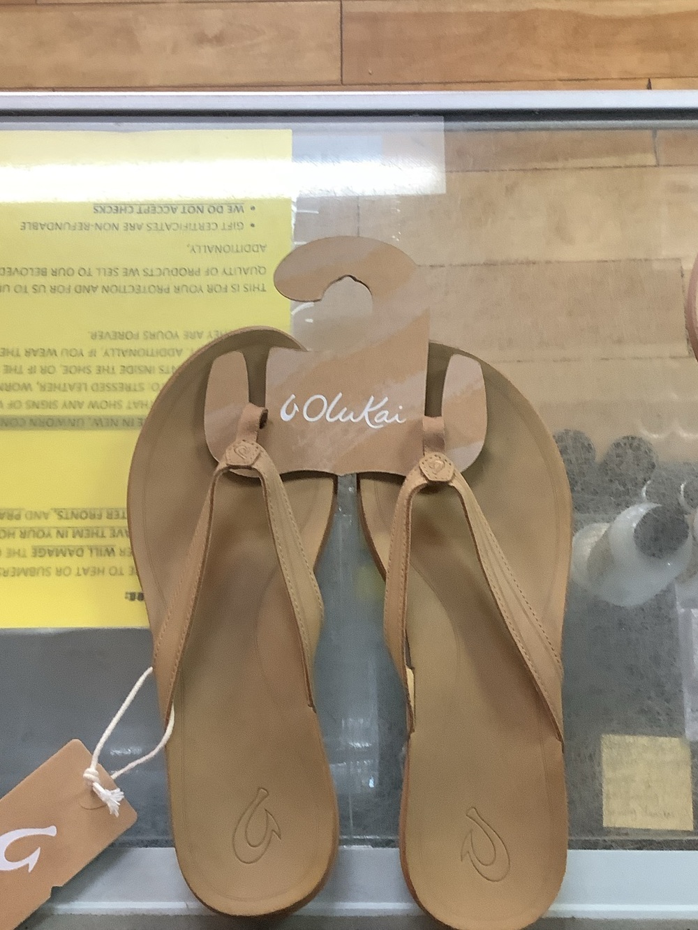 OluKai Women’s Tan Leather Thong Sandals